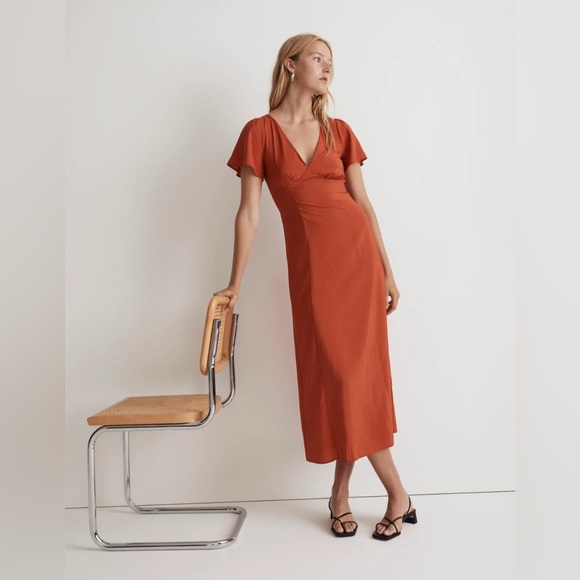 Madewell Dresses & Skirts - NWT Madewell V-Neck Flutter-Sleeve Midi Dress in southwestern clay - 6